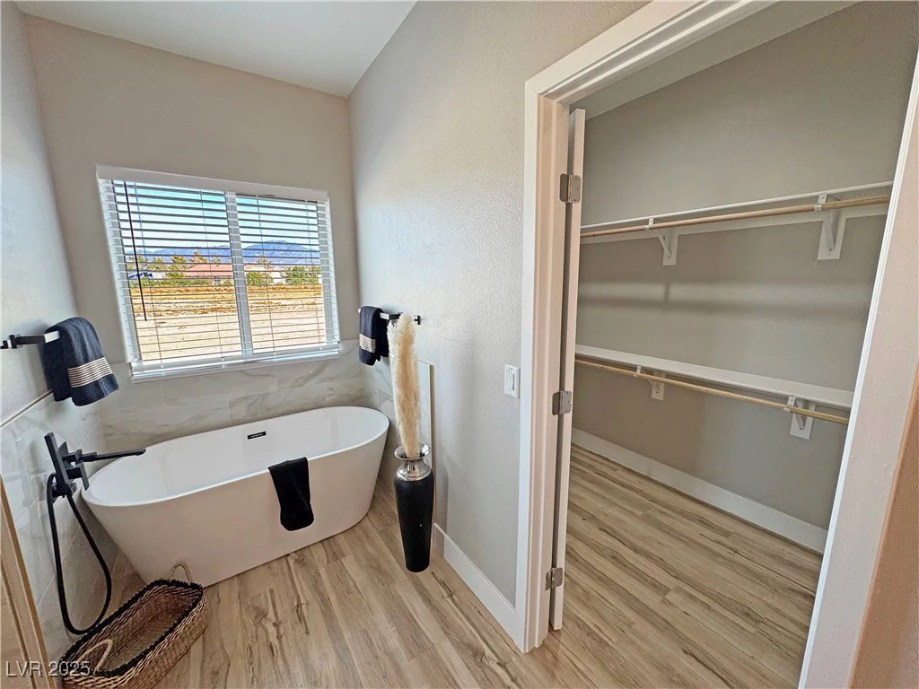 2560 Tahachapi, Pahrump, NV 89048
