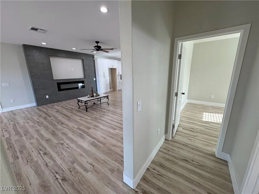 2560 Tahachapi, Pahrump, NV 89048