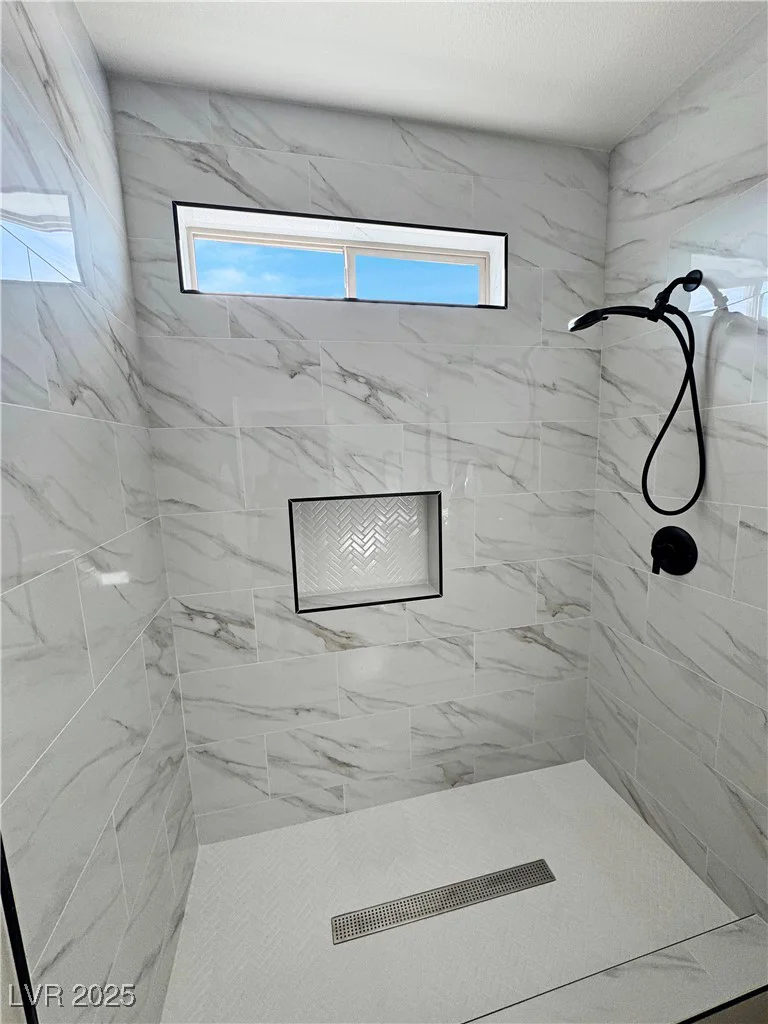 2560 Tahachapi, Pahrump, NV 89048