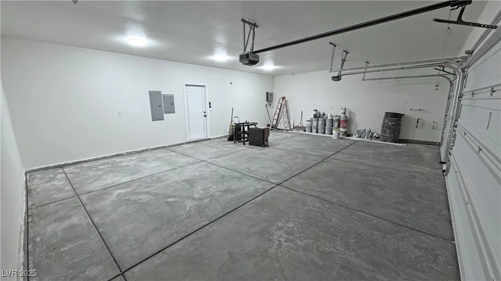 2560 Tahachapi, Pahrump, NV 89048