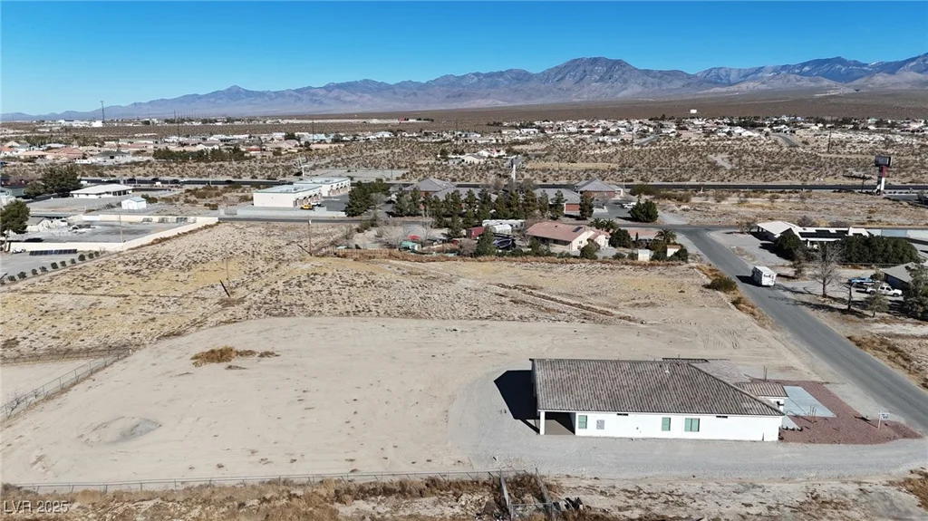 2560 Tahachapi, Pahrump, NV 89048