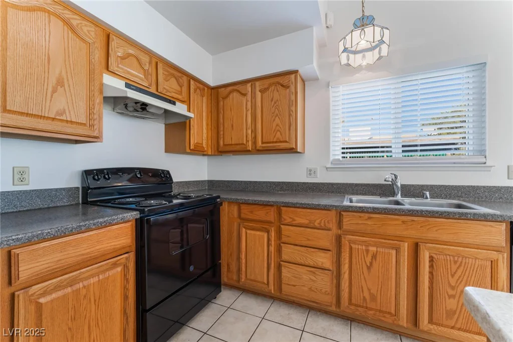4850 Aveneda Grande, Las Vegas, NV 89121