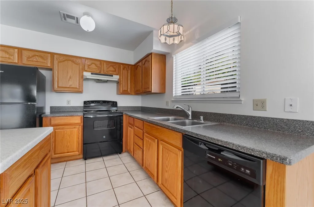 4850 Aveneda Grande, Las Vegas, NV 89121