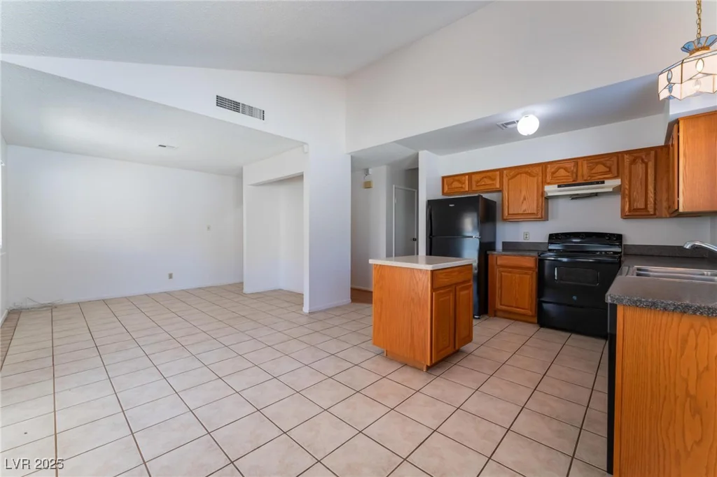 4850 Aveneda Grande, Las Vegas, NV 89121
