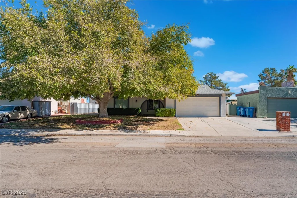 4850 Aveneda Grande, Las Vegas, NV 89121