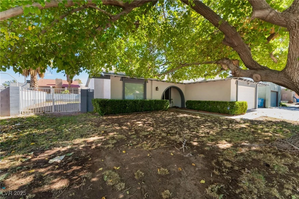 4850 Aveneda Grande, Las Vegas, NV 89121