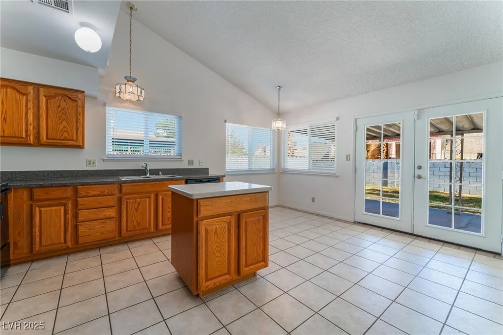 4850 Aveneda Grande, Las Vegas, NV 89121