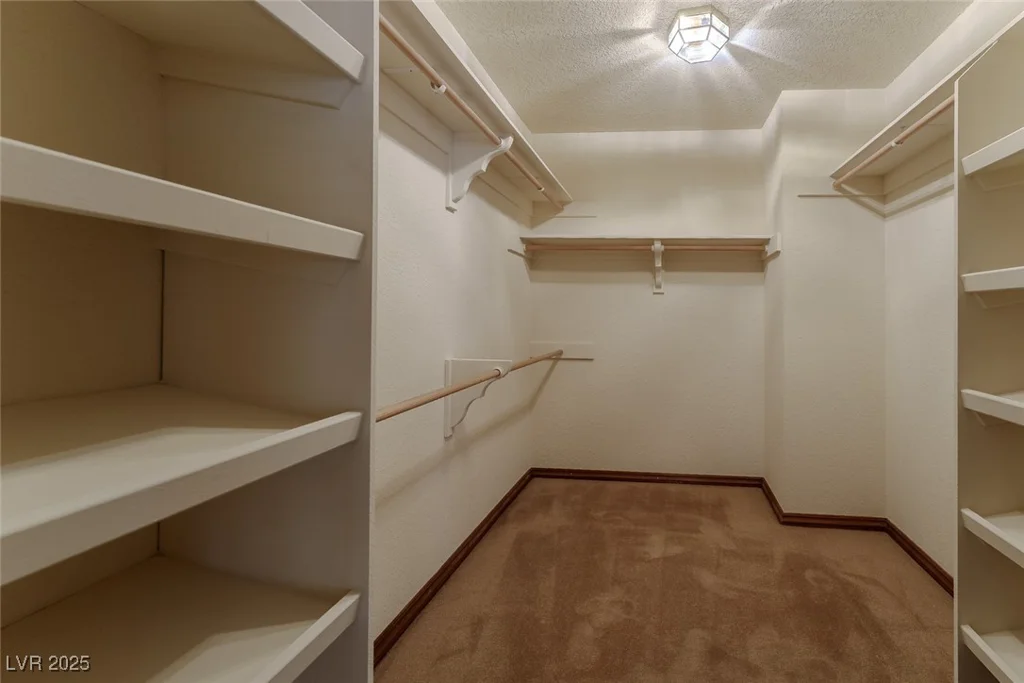 56 Sawgrass, Las Vegas, NV 89113