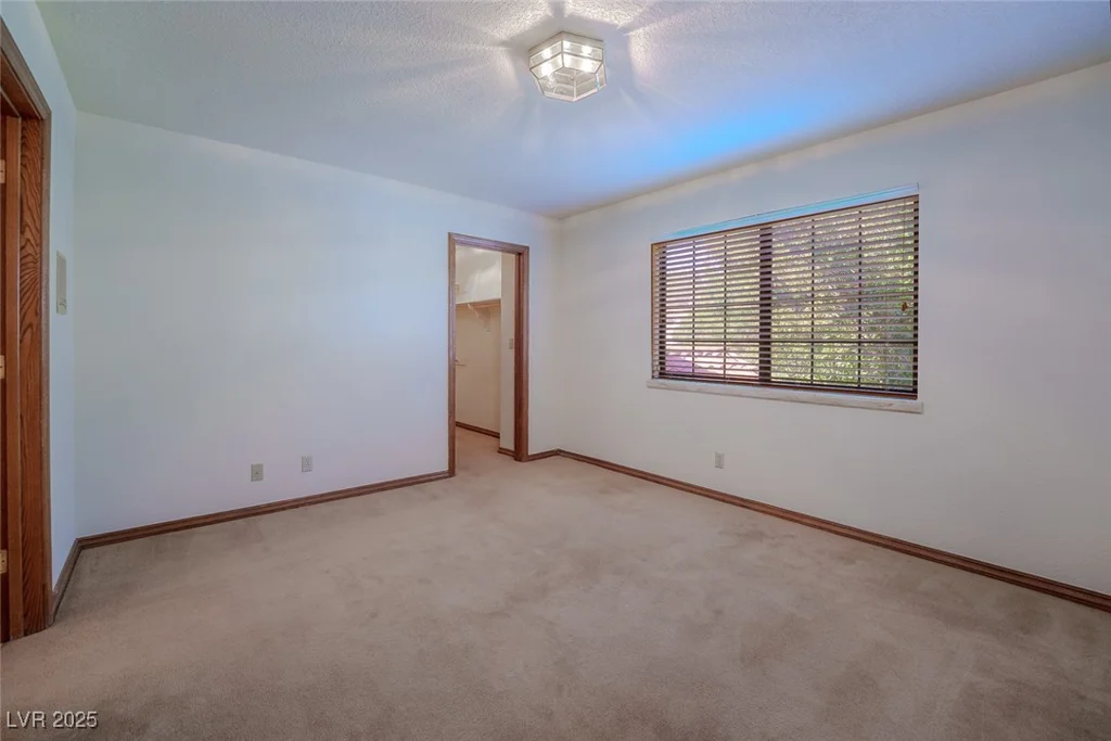 56 Sawgrass, Las Vegas, NV 89113