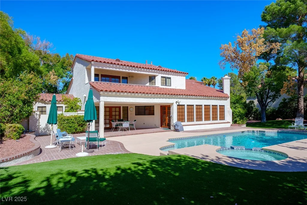 56 Sawgrass, Las Vegas, NV 89113
