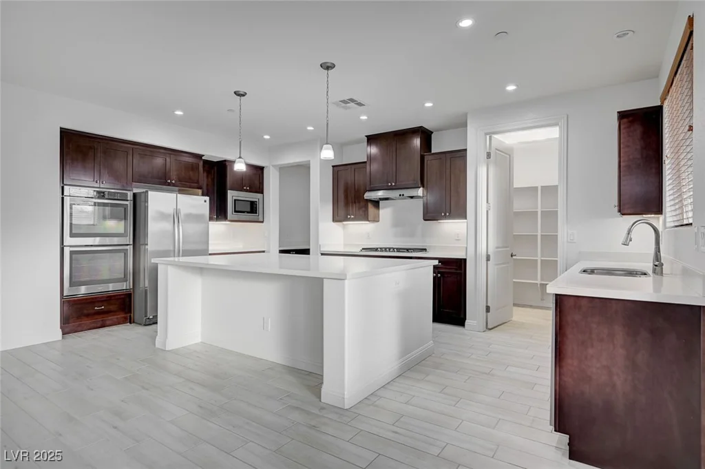 4807 Enchanted View, Las Vegas, NV 89149