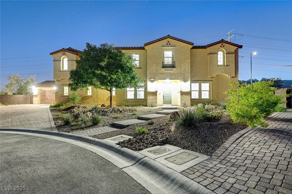 4807 Enchanted View, Las Vegas, NV 89149