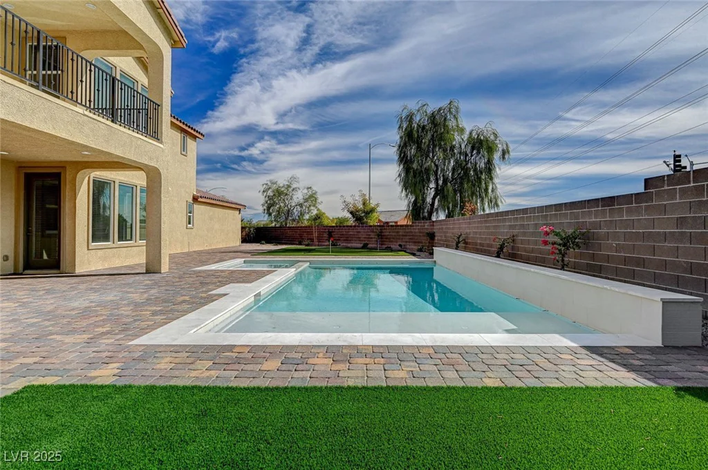 4807 Enchanted View, Las Vegas, NV 89149