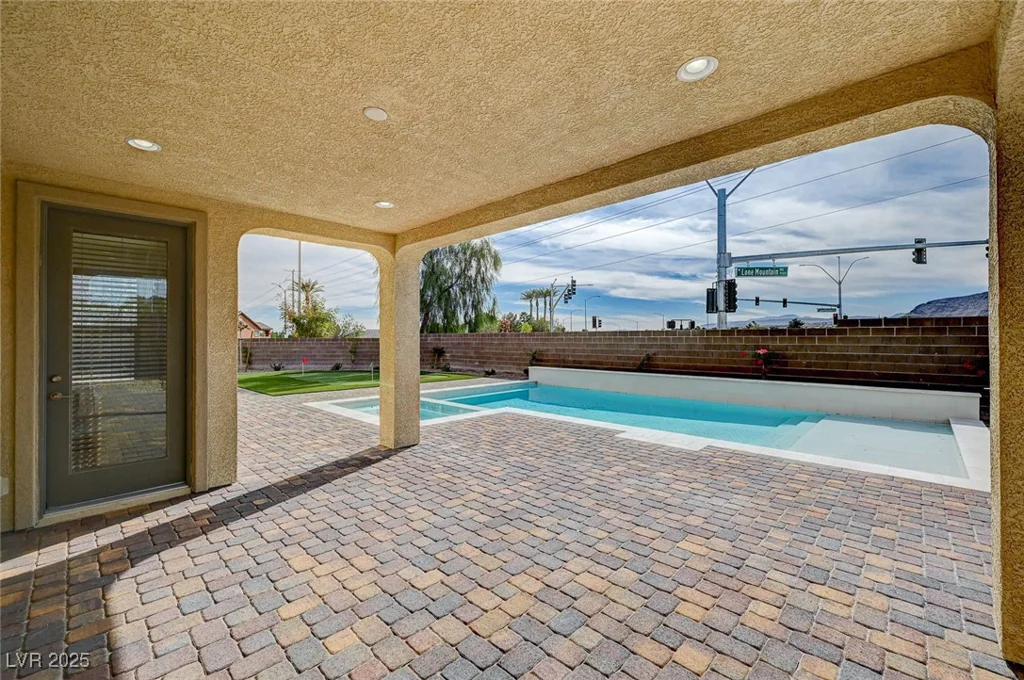 4807 Enchanted View, Las Vegas, NV 89149