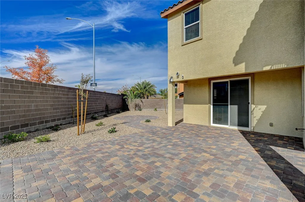 4807 Enchanted View, Las Vegas, NV 89149
