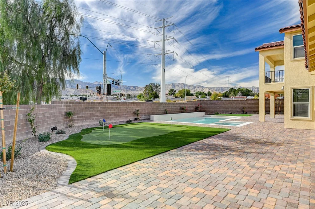 4807 Enchanted View, Las Vegas, NV 89149