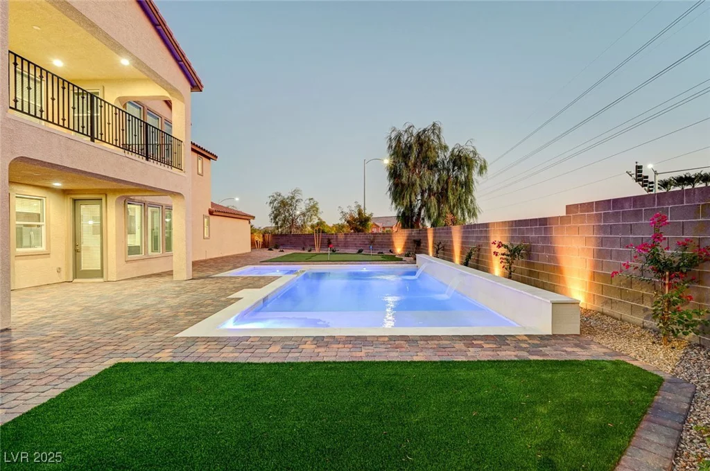 4807 Enchanted View, Las Vegas, NV 89149