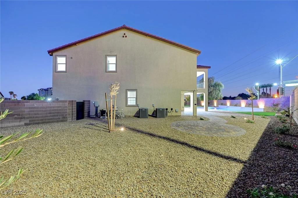 4807 Enchanted View, Las Vegas, NV 89149