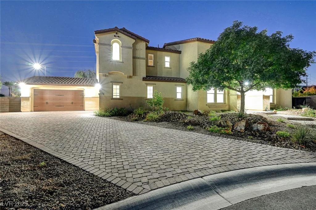 4807 Enchanted View, Las Vegas, NV 89149