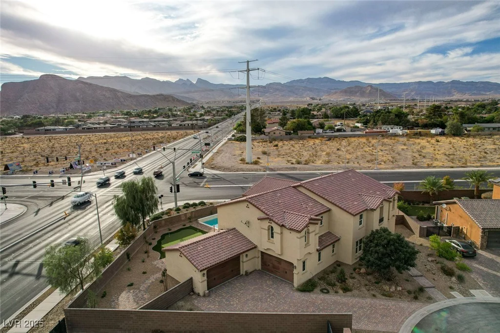 4807 Enchanted View, Las Vegas, NV 89149