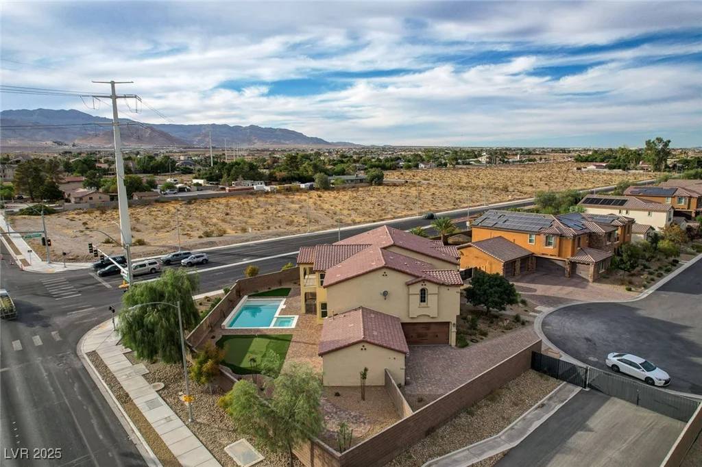 4807 Enchanted View, Las Vegas, NV 89149