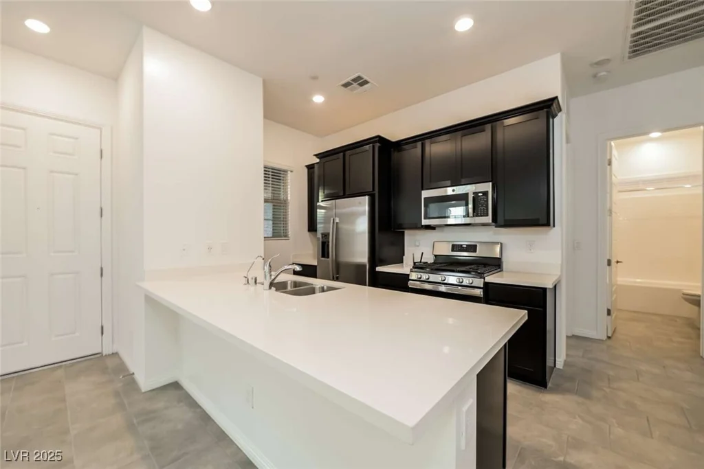 746 Chopin Hills, Henderson, NV 89011