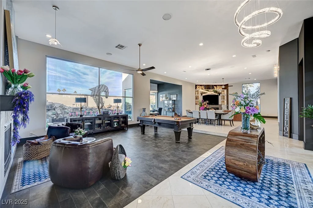 8104 Via Del Cerro, Las Vegas, NV 89117