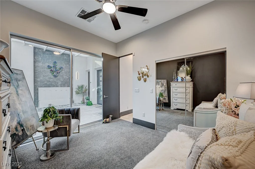 8104 Via Del Cerro, Las Vegas, NV 89117
