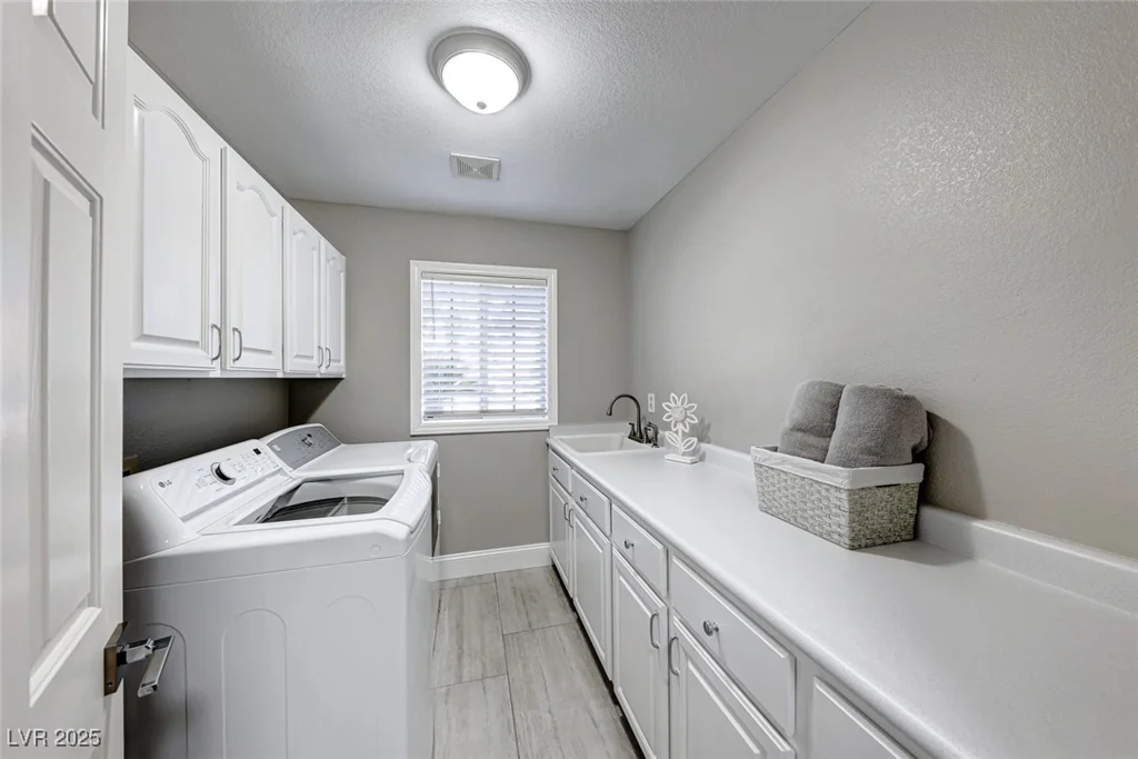 4620 Clay Peak, Las Vegas, NV 89129