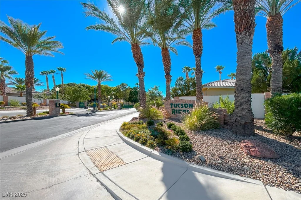 4620 Clay Peak, Las Vegas, NV 89129