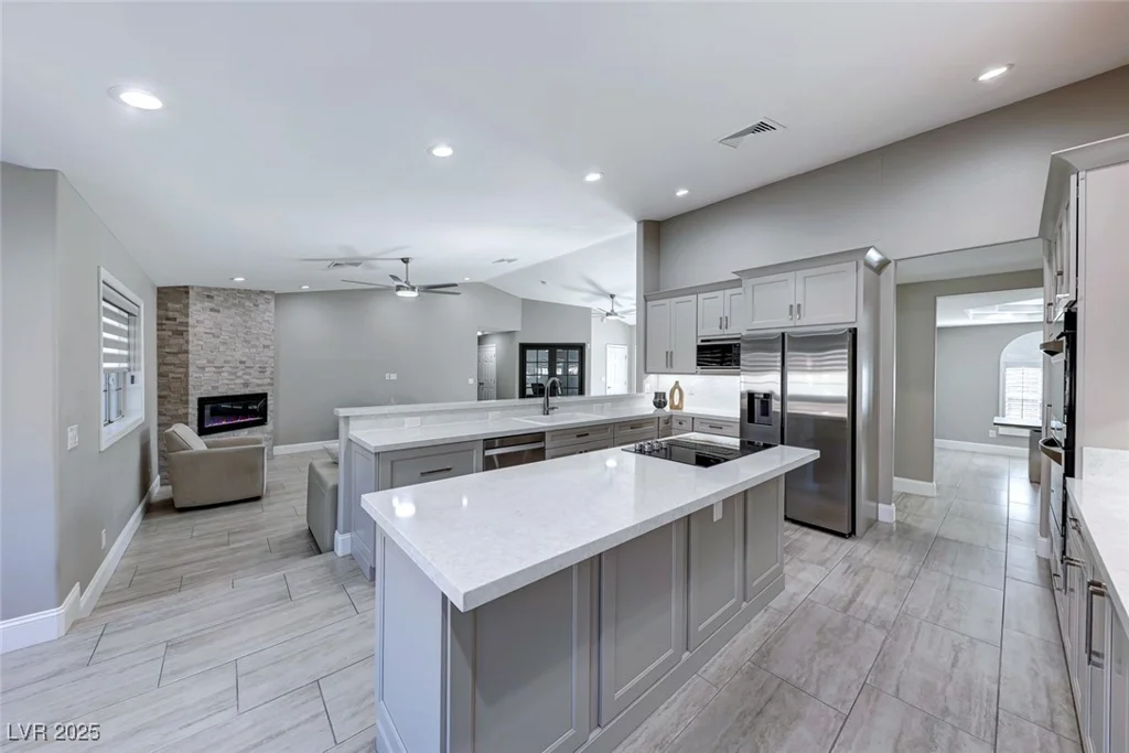 4620 Clay Peak, Las Vegas, NV 89129