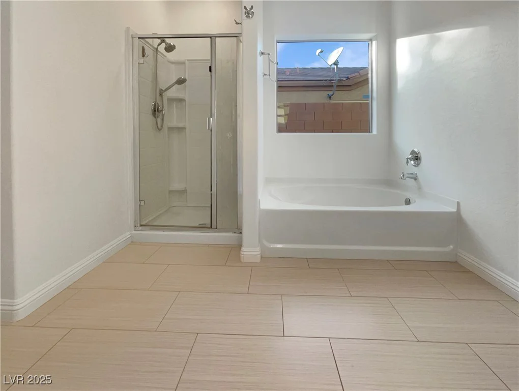 5932 Quintillion, Las Vegas, NV 89122