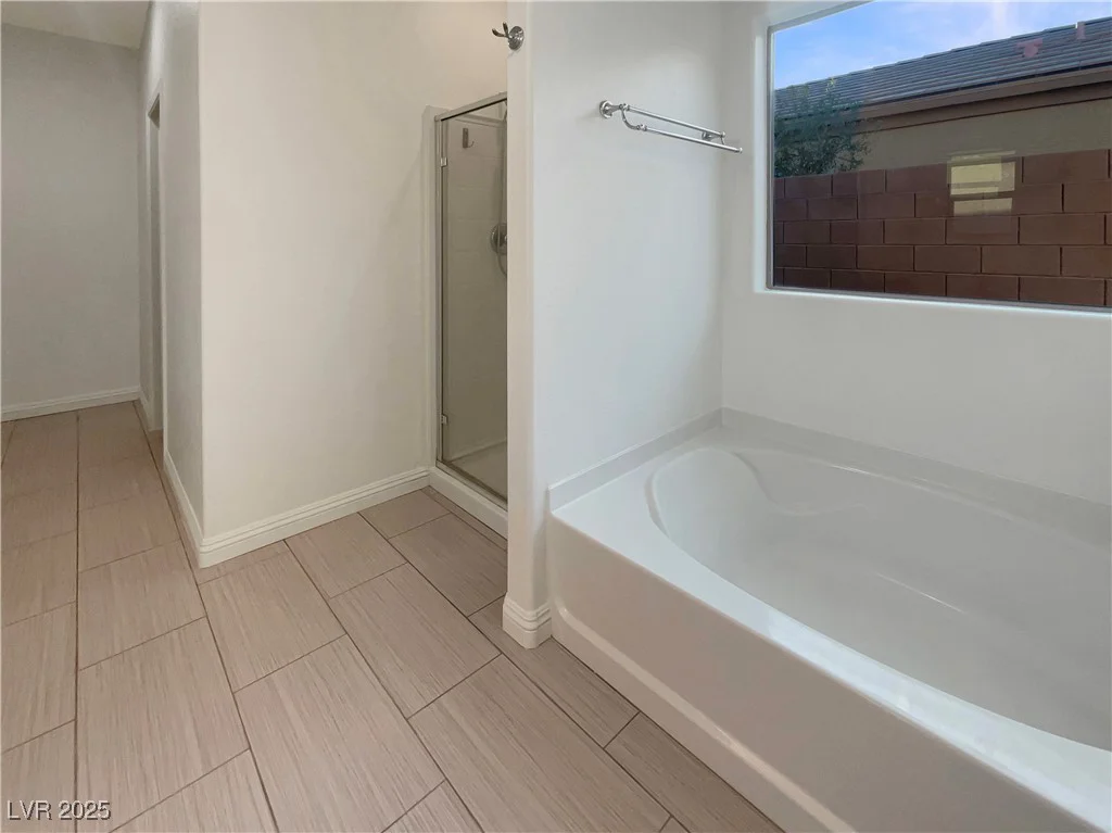 5932 Quintillion, Las Vegas, NV 89122