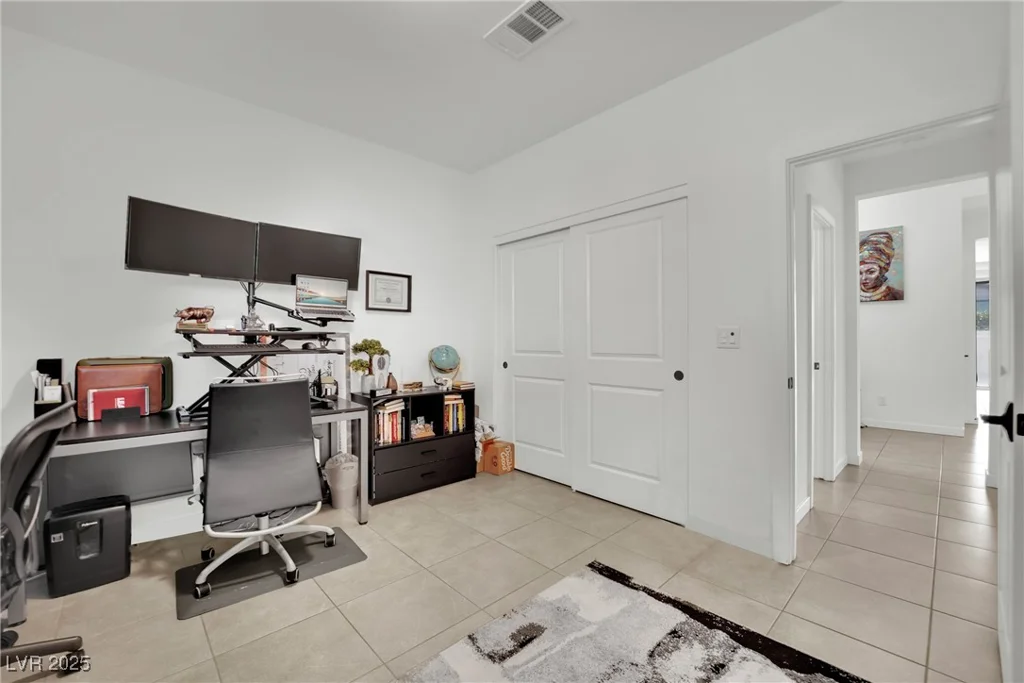 525 Front Range, North Las Vegas, NV 89084