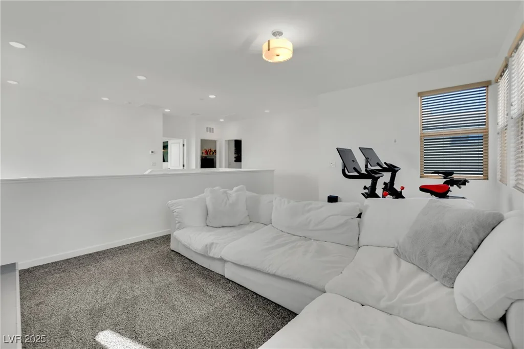 525 Front Range, North Las Vegas, NV 89084