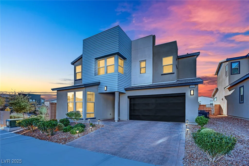 525 Front Range, North Las Vegas, NV 89084