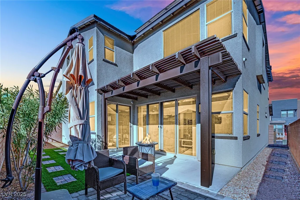 525 Front Range, North Las Vegas, NV 89084