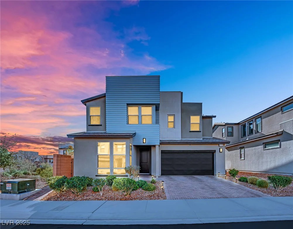 525 Front Range, North Las Vegas, NV 89084
