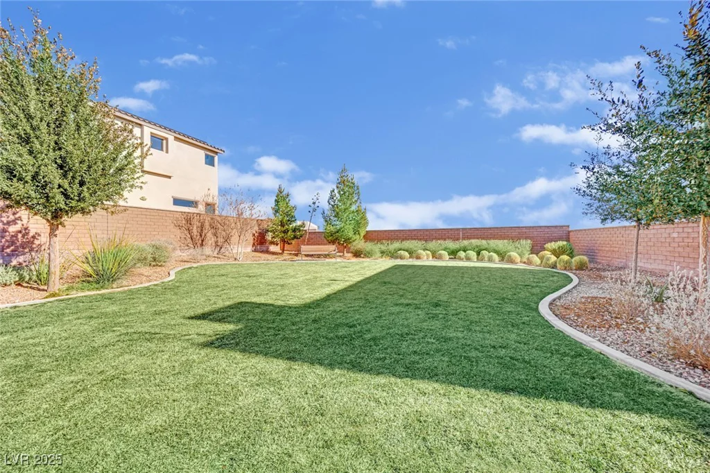 525 Front Range, North Las Vegas, NV 89084