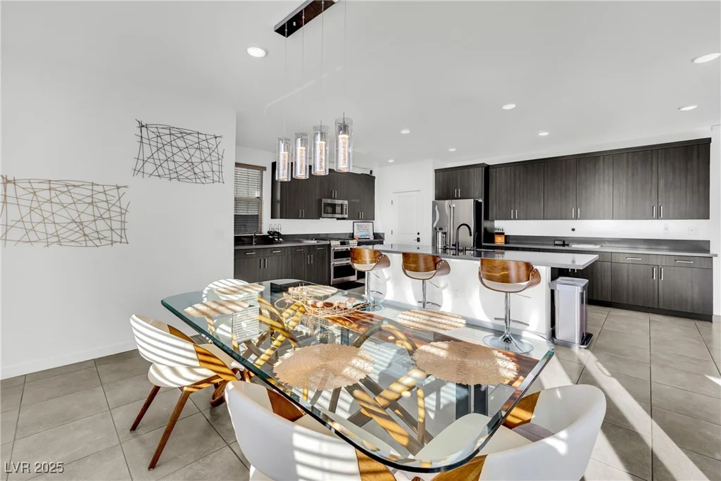 525 Front Range, North Las Vegas, NV 89084