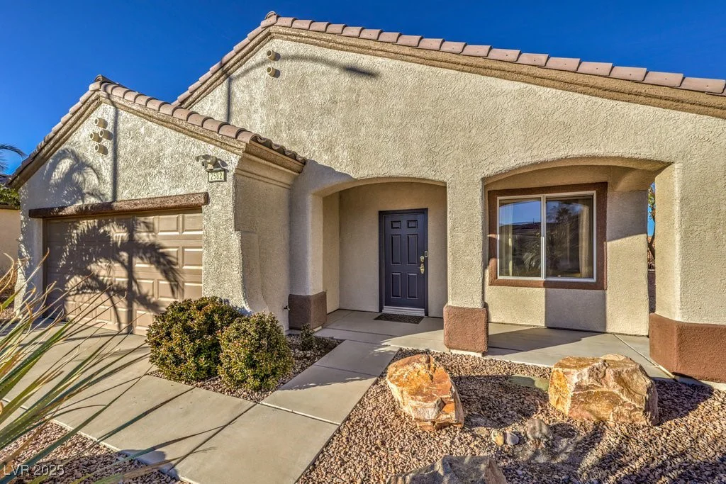 2582 Evansville, Henderson, NV 89052