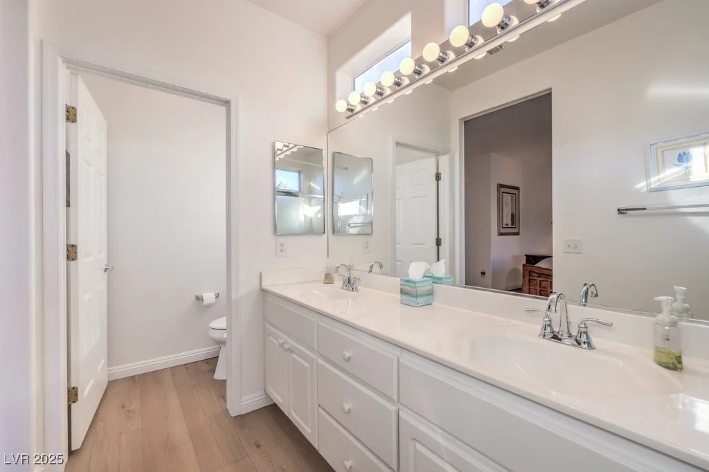 2582 Evansville, Henderson, NV 89052