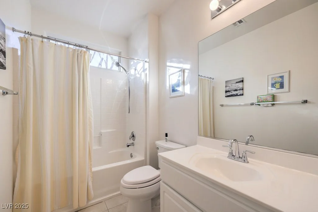 2582 Evansville, Henderson, NV 89052