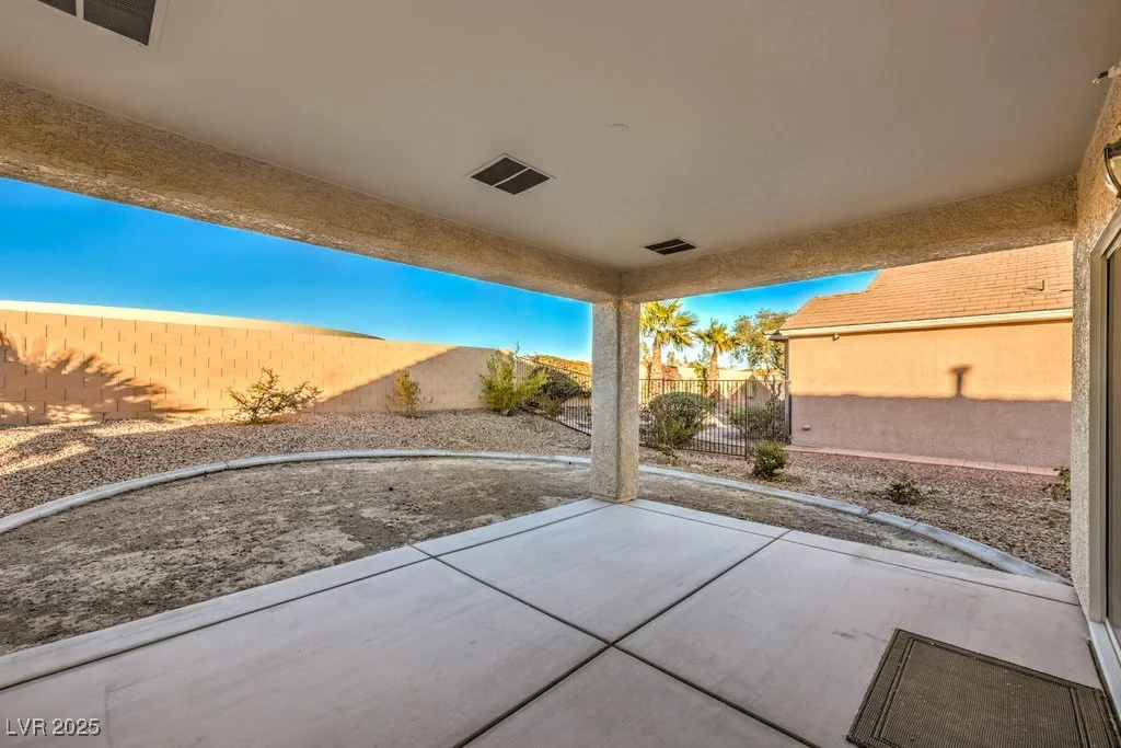 2582 Evansville, Henderson, NV 89052