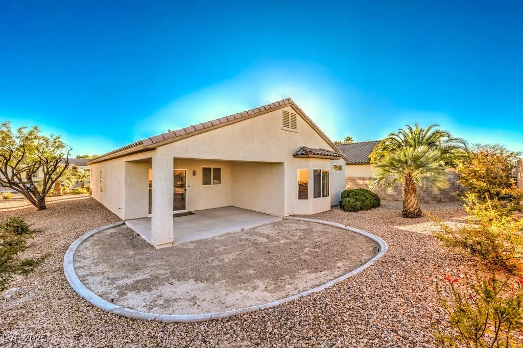 2582 Evansville, Henderson, NV 89052