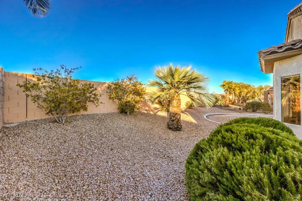 2582 Evansville, Henderson, NV 89052