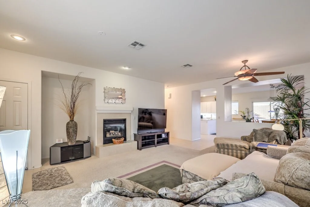 2582 Evansville, Henderson, NV 89052