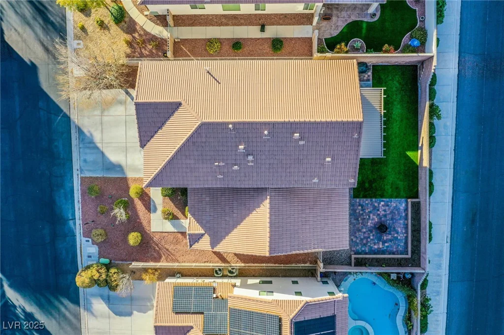 10654 Suffolk Hills, Las Vegas, NV 89129