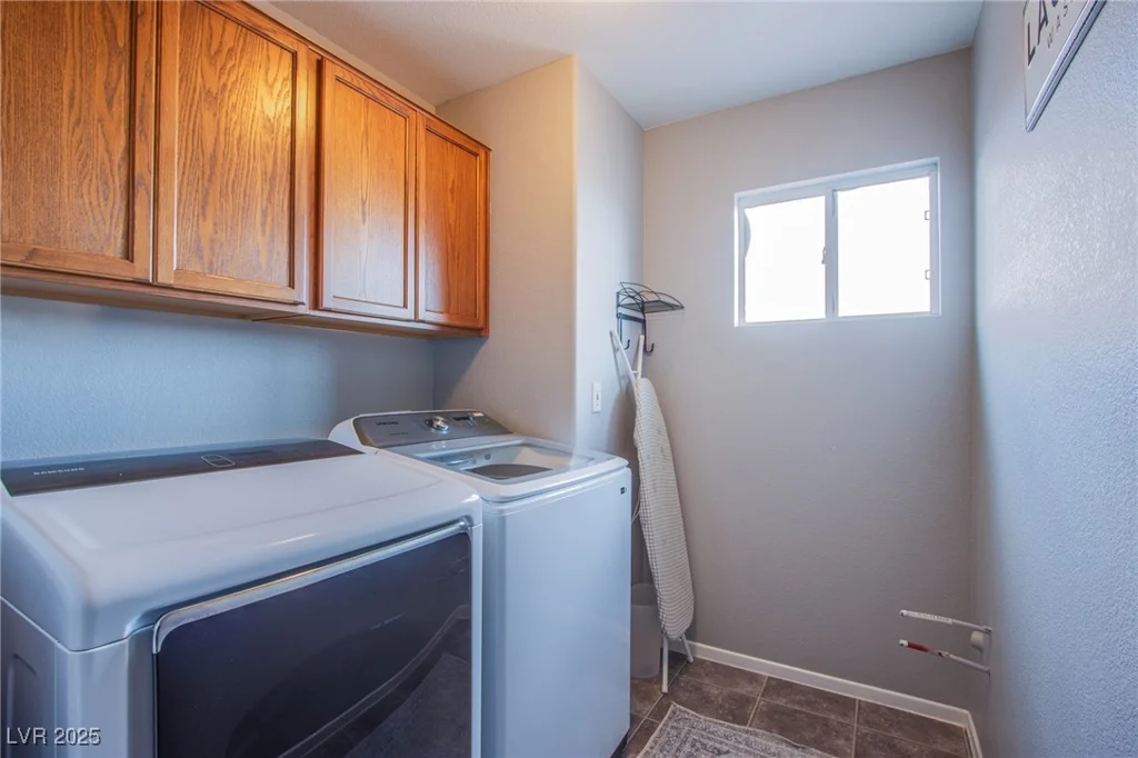 10654 Suffolk Hills, Las Vegas, NV 89129