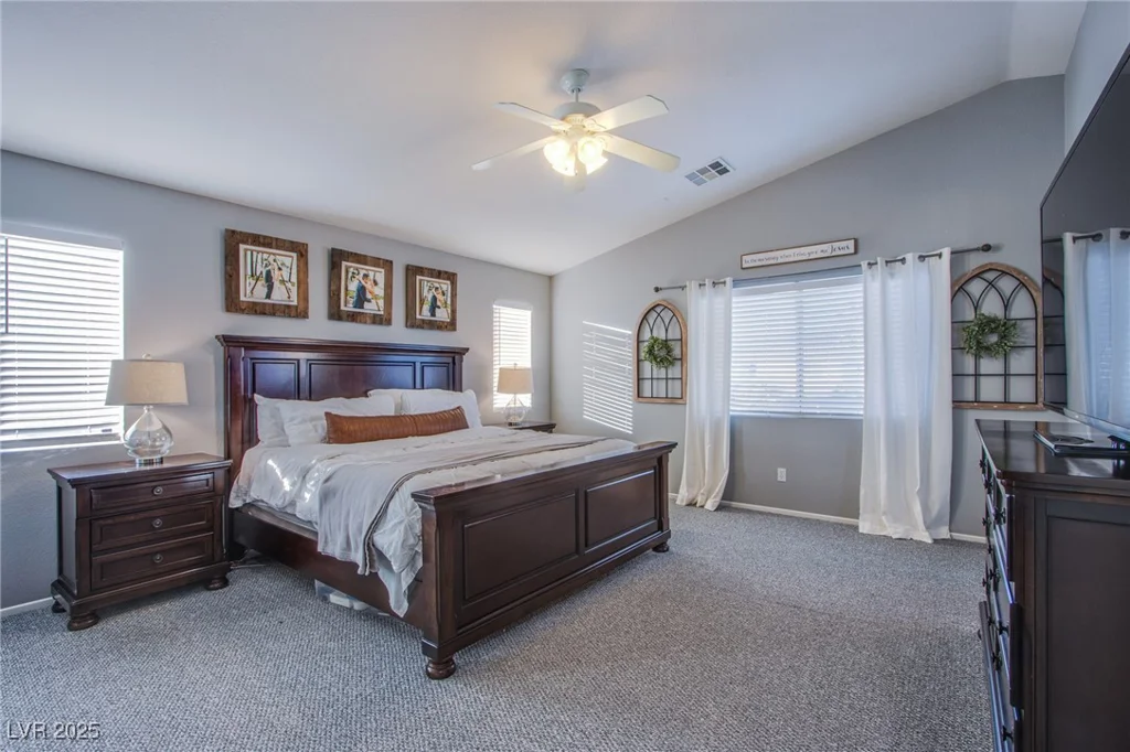 10654 Suffolk Hills, Las Vegas, NV 89129